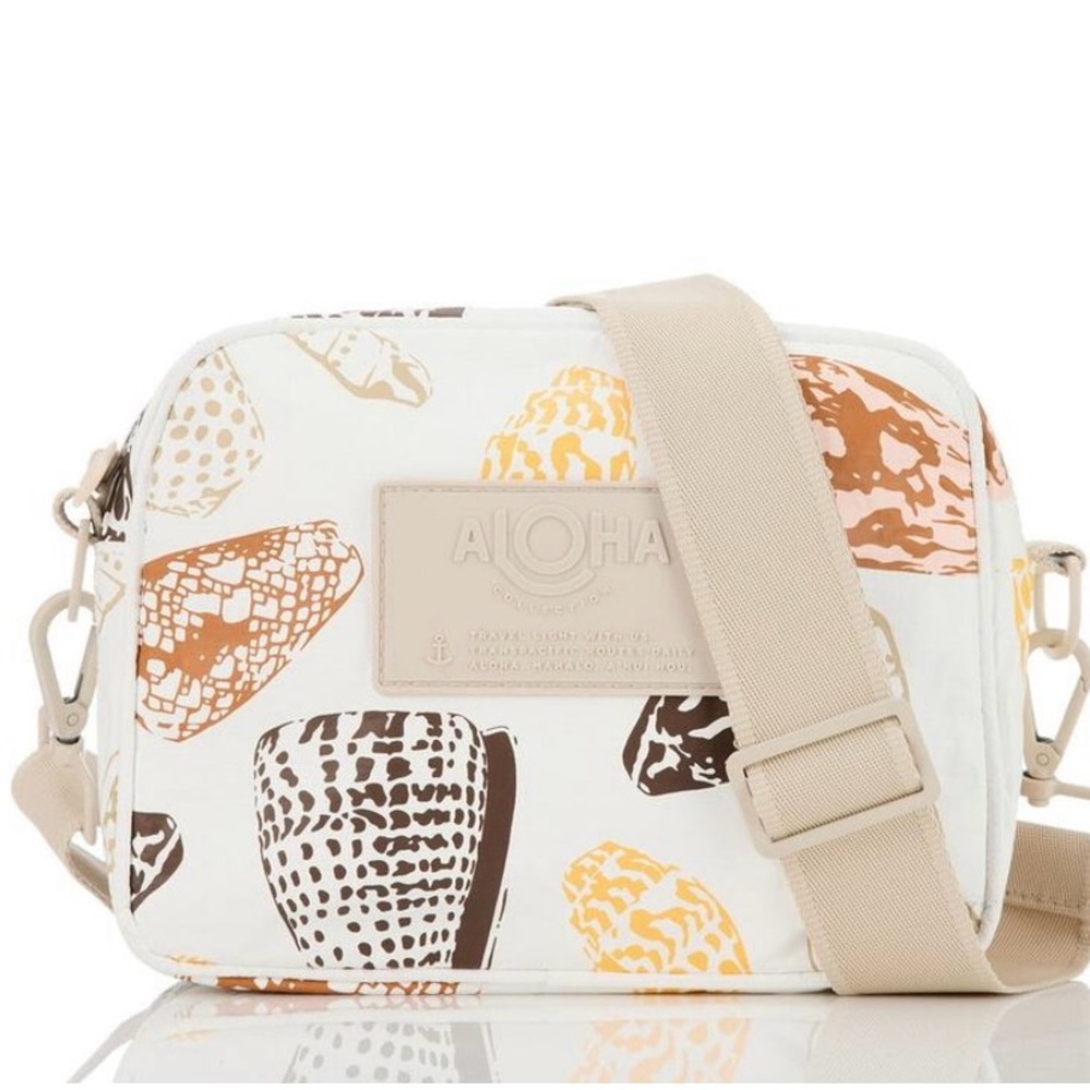 ALOHA COLLECTION SEASHELL CROSSBODY BAG
